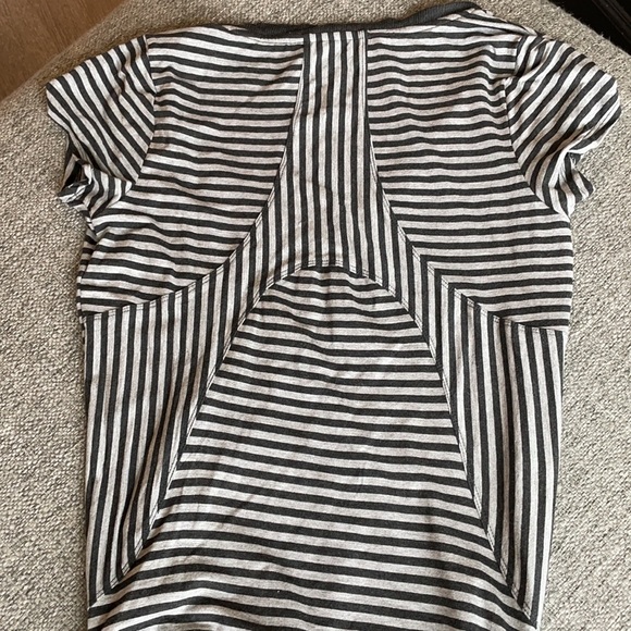 💕EUC Athleta Striped V-Neck Ruched Dress, XS - Picture 5 of 7